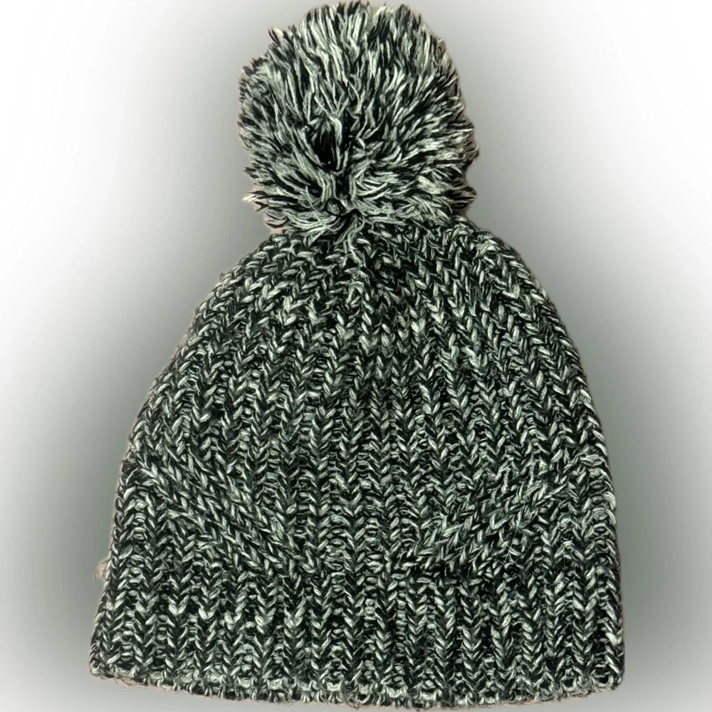 🫶 Rebecca Minkoff Monochrome Knit Pom-Pom Beanie - Picture 2 of 10